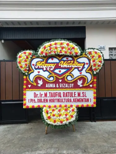 Papan Bunga Pernikahan manado